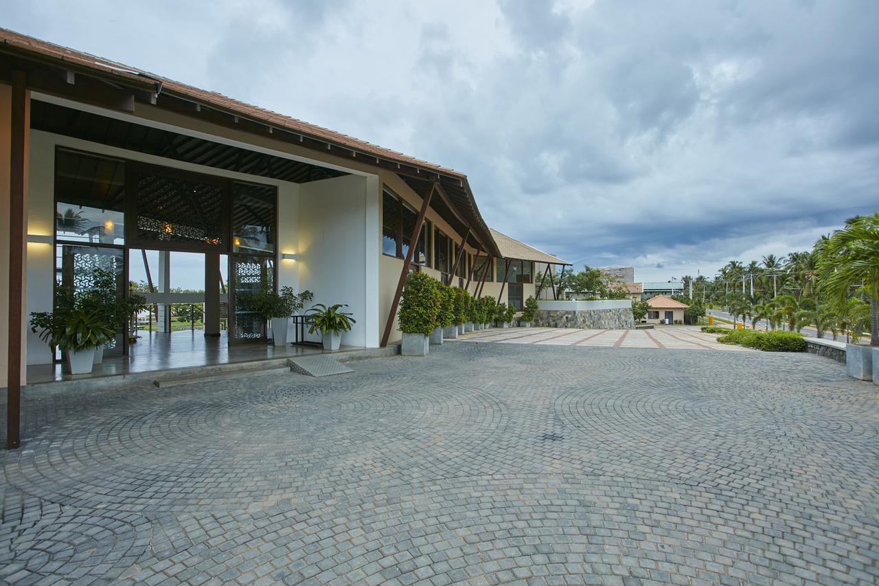 The Calm Resort & Spa Passikudah Exterior photo